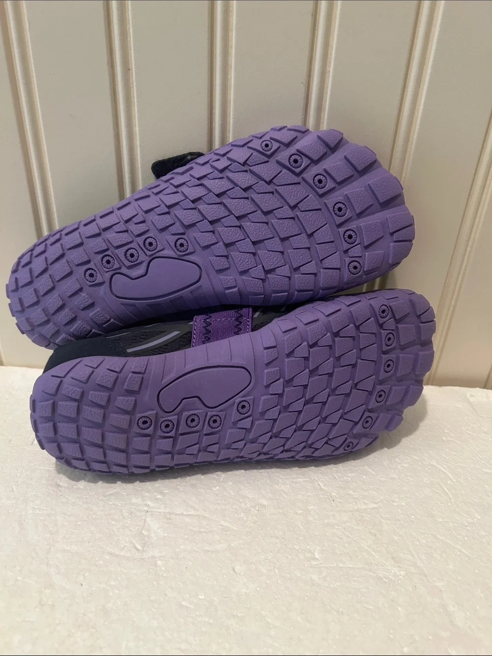 Merence Kids SlipOn Water Athletic Shoes Comfort Strap size 2 (33)Black Purple